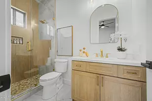 5101 E Laurel Ln, Scottsdale, AZ 85254 - Photo 33