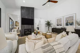 5101 E Laurel Ln, Scottsdale, AZ 85254 - Photo 9