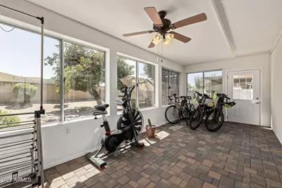 10809 W Palmeras Drive, Sun City, AZ 85373 - Photo 27