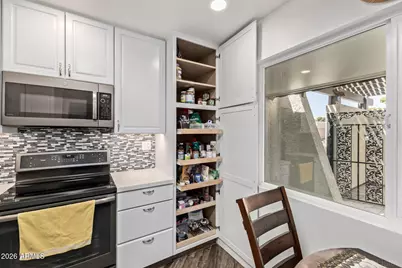 10809 W Palmeras Drive, Sun City, AZ 85373 - Photo 15