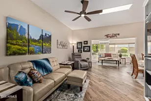 10809 W Palmeras Dr, Sun City, AZ 85373 - Photo 9