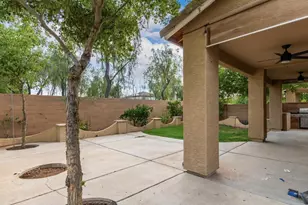 17127 W Statler St, Surprise, AZ 85388 - Photo 29