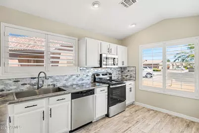 24834 N 36th Drive, Glendale, AZ 85310 - Photo 5