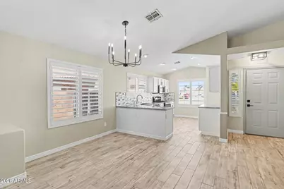 24834 N 36th Drive, Glendale, AZ 85310 - Photo 9