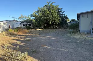 20581 E Prickly Pear Dr, Mayer, AZ 86333 - Photo 9