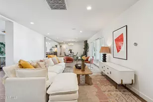 11049 N 44th St, Phoenix, AZ 85028 - Photo 9