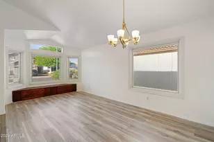 523 W Kelton Ln, Phoenix, AZ 85023 - Photo 5