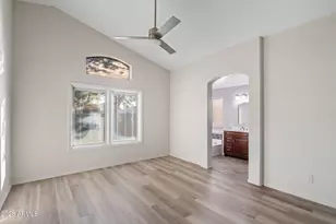 523 W Kelton Ln, Phoenix, AZ 85023 - Photo 15