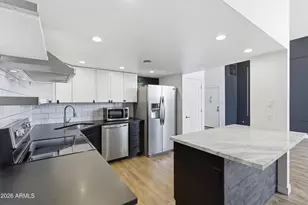 334 W Medlock Dr, Phoenix, AZ 85013 - Photo 1