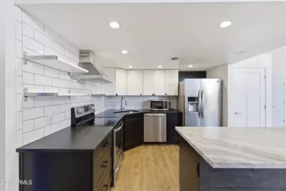 334 W Medlock Drive #C201, Phoenix, AZ 85013 - Photo 15