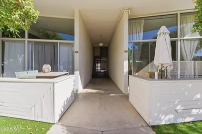 334 W Medlock Drive #C201, Phoenix, AZ 85013 - Photo 9