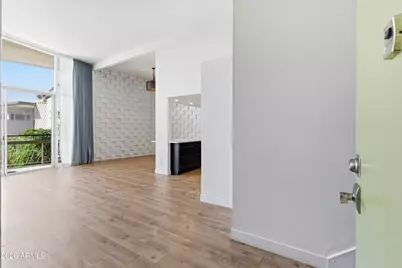 334 W Medlock Drive #C201, Phoenix, AZ 85013 - Photo 11