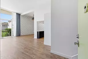 334 W Medlock Dr, Phoenix, AZ 85013 - Photo 11