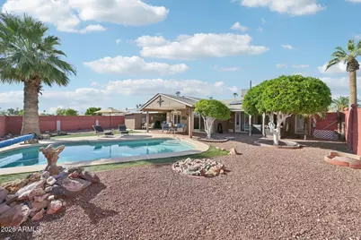 10613 W Burns Drive, Sun City, AZ 85351 - Photo 29