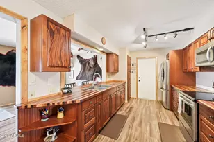 10613 W Burns Dr, Sun City, AZ 85351 - Photo 11