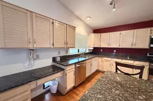 7649 W Aster Dr, Peoria, AZ 85381 - Photo 3