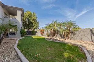 7401 W Arrowhead Clubhouse Dr, Glendale, AZ 85308 - Photo 25