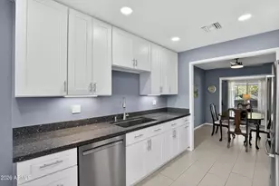 10939 W Roundelay Cir, Sun City, AZ 85351 - Photo 5