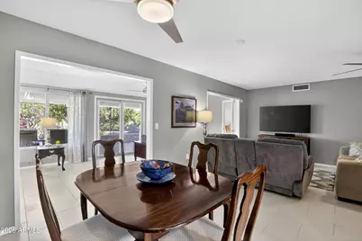 10939 W Roundelay Circle, Sun City, AZ 85351 - Photo 13