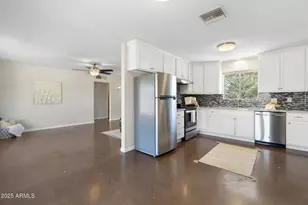 7240 E Garfield St, Scottsdale, AZ 85257 - Photo 11