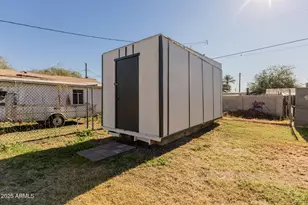 3743 E Taylor St, Phoenix, AZ 85008 - Photo 17