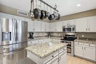 23005 N 21st Wy, Phoenix, AZ 85024 - Photo 17