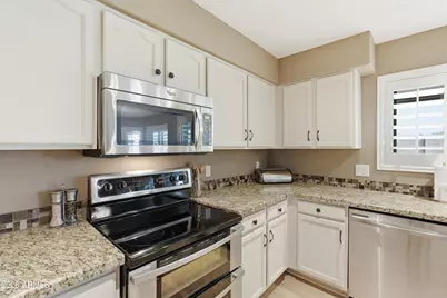 23005 N 21st Way, Phoenix, AZ 85024 - Photo 19