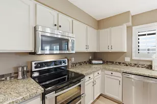 23005 N 21st Wy, Phoenix, AZ 85024 - Photo 19