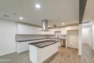 2614 W Aster Drive, Phoenix, AZ 85029 - Photo 13