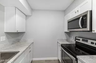 1077 W 1st St, Tempe, AZ 85281 - Photo 9