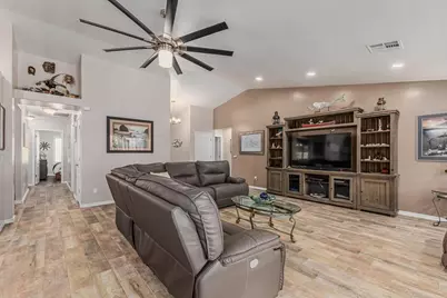 17475 W Spring Lane, Surprise, AZ 85388 - Photo 7