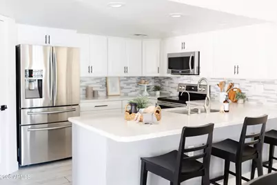 720 N Hazelton Drive, Chandler, AZ 85226 - Photo 7