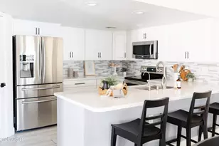 720 N Hazelton Dr, Chandler, AZ 85226 - Photo 7