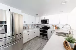 720 N Hazelton Dr, Chandler, AZ 85226 - Photo 9