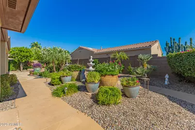 14875 W Medinah Court, Surprise, AZ 85374 - Photo 33