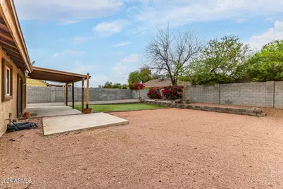 7144 W Canterbury Drive, Peoria, AZ 85345 - Photo 25