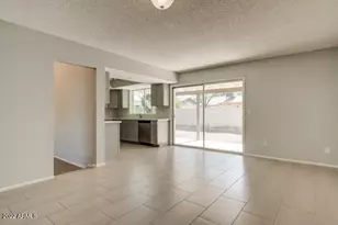 6353 W Mission Ln, Glendale, AZ 85302 - Photo 7