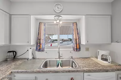 10032 W Tarrytown Avenue, Sun City, AZ 85351 - Photo 17