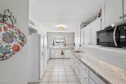 10032 W Tarrytown Avenue, Sun City, AZ 85351 - Photo 13