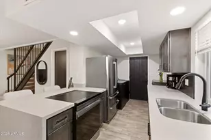 10413 N 10th Pl, Phoenix, AZ 85020 - Photo 7