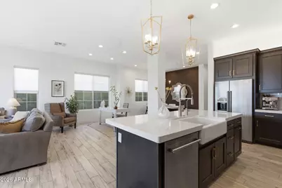 21514 N 58th Street, Phoenix, AZ 85054 - Photo 9