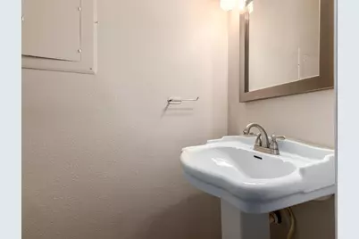 286 W Palomino Drive #Unit 107, Chandler, AZ 85225 - Photo 33