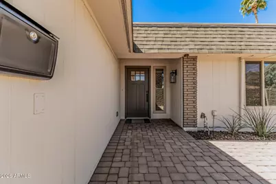 10914 W Saratoga Circle, Sun City, AZ 85351 - Photo 9