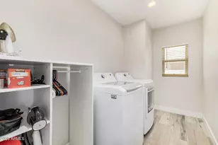 10914 W Saratoga Cir, Sun City, AZ 85351 - Photo 33