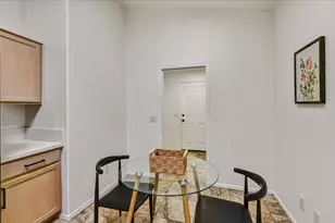 3247 E Maldonado Dr, Phoenix, AZ 85042 - Photo 9