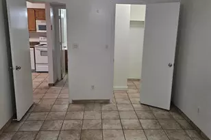 703 W Rose Ln, Phoenix, AZ 85013 - Photo 9