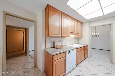 11009 W Jacaranda Drive, Sun City, AZ 85373 - Photo 9