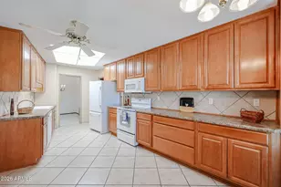 11009 W Jacaranda Dr, Sun City, AZ 85373 - Photo 11