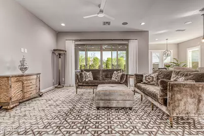 2831 E Los Gatos Drive, Phoenix, AZ 85050 - Photo 7