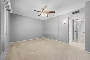 18842 N Lakeforest Dr, Sun City, AZ 85373 - Photo 13